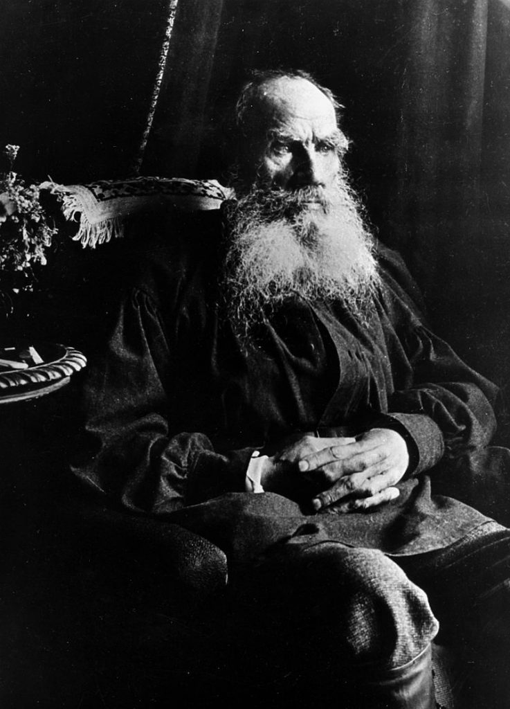 Lev_Tolstoy_1910